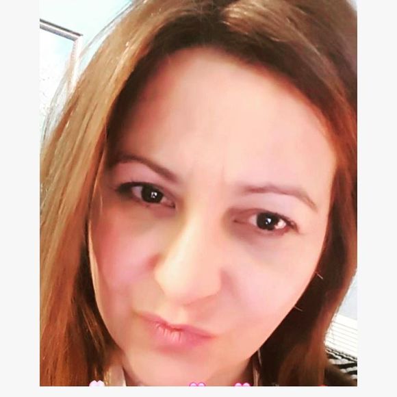 Meet your Posher, Lorena - Picture 1 of 1